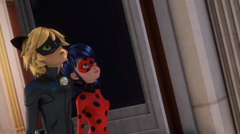 Cat Noir Ladybug look up