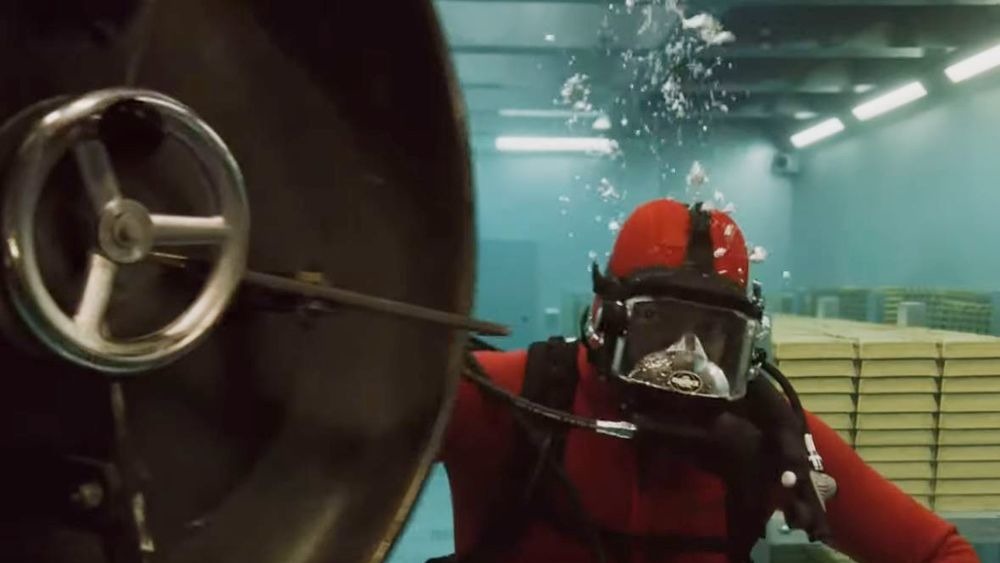 Scuba shoot Money Heist