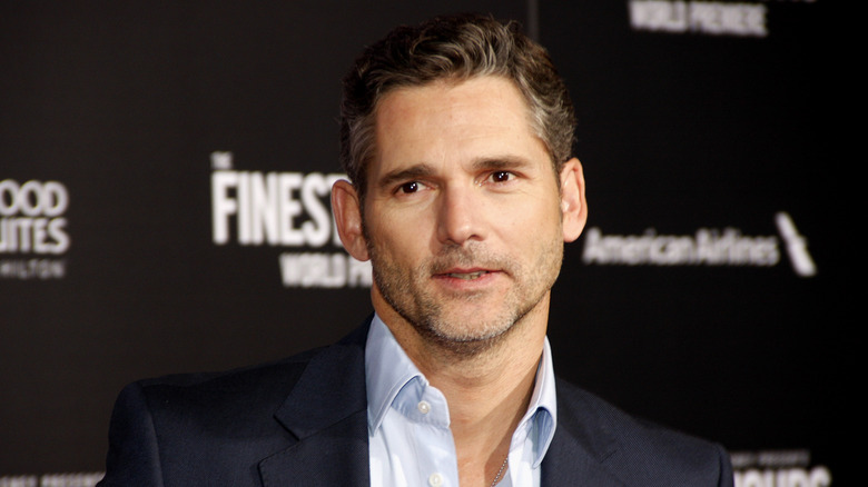 Eric Bana on the red carpet