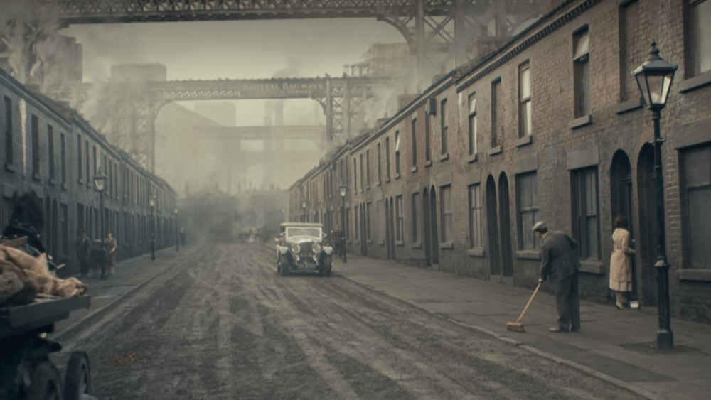 Peaky Blinders street scene