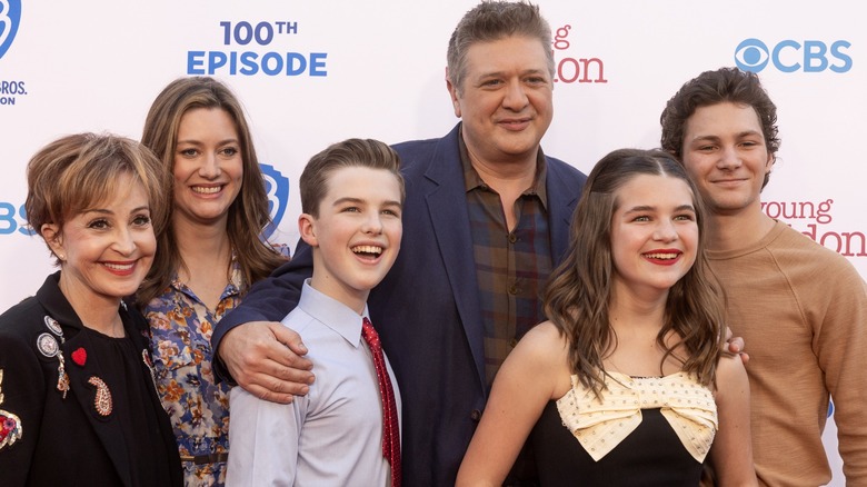 Young Sheldon cast smiling