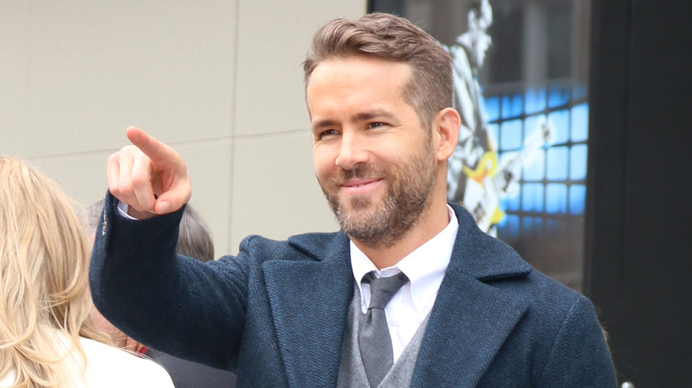 Ryan Reynolds pointing