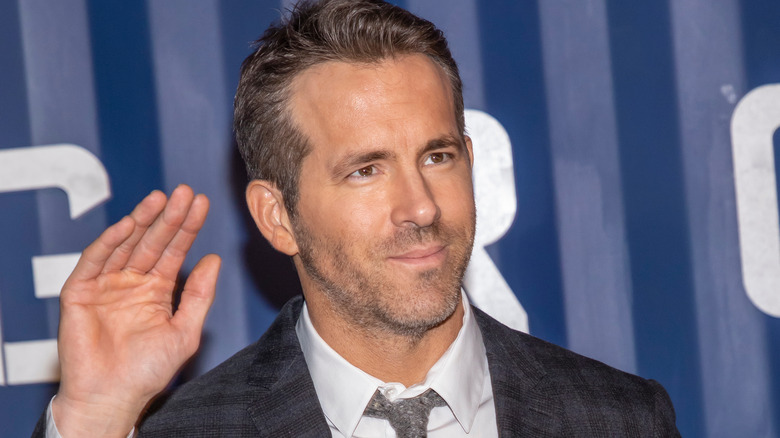 Ryan Reynolds waving