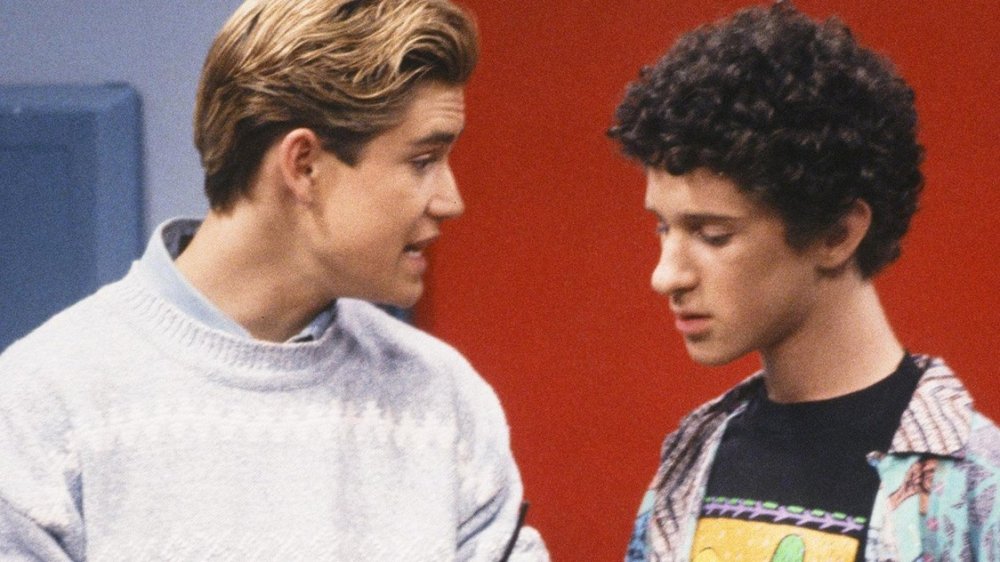 Mark Paul Gosselaar as Zack Morris and Dustin Diamond as Screech Powers from Saved by the Bell