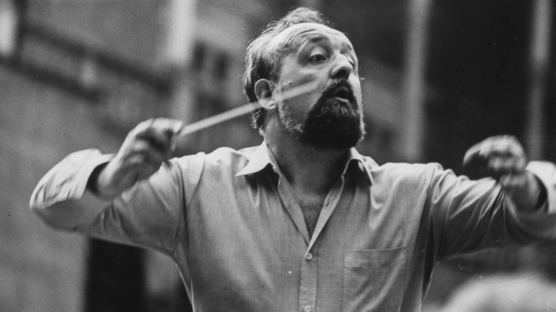 Krzysztof Penderecki conducting