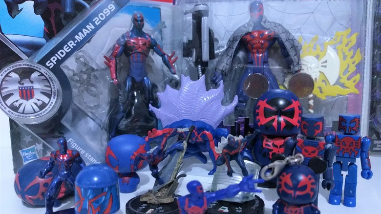 Assorted Spider-Man 2099 action figures