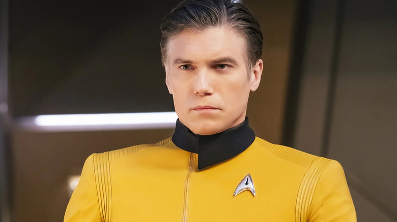 Star Trek Pike takes command of Discovery