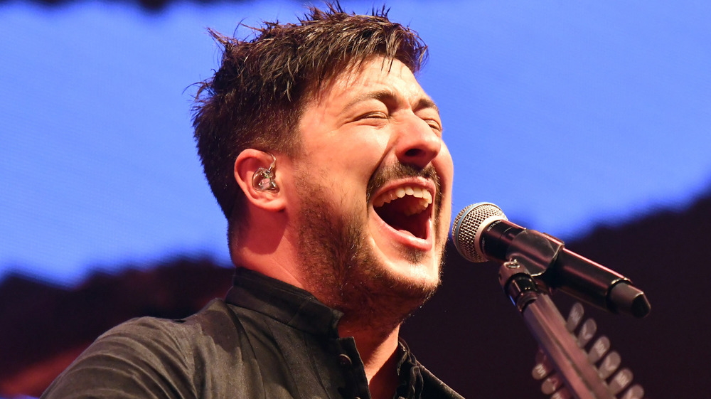 Marcus Mumford singing