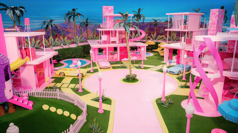 Barbie Land cul de sac