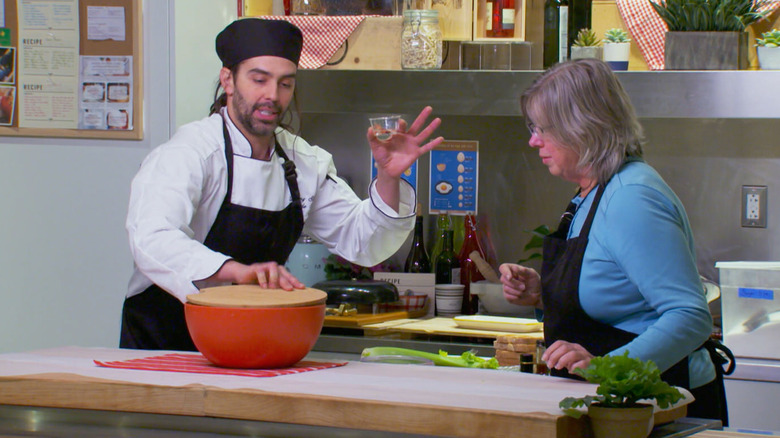 Carbonaro pretends to be chef