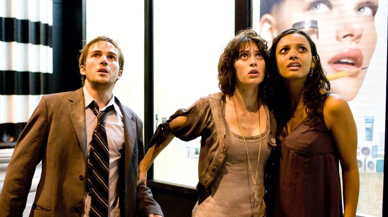 Cloverfield cast looks up horrified