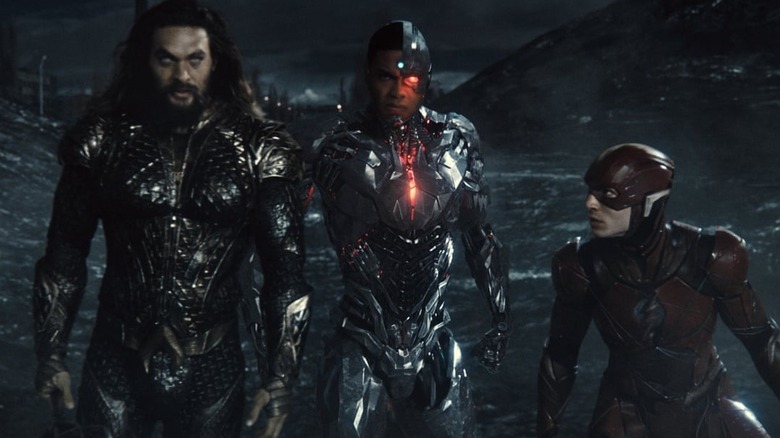 Aquaman, Cyborg, and the Flash preparing to save the day