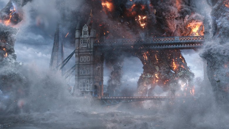 The Elemental attacking London Bridge in Far from Home