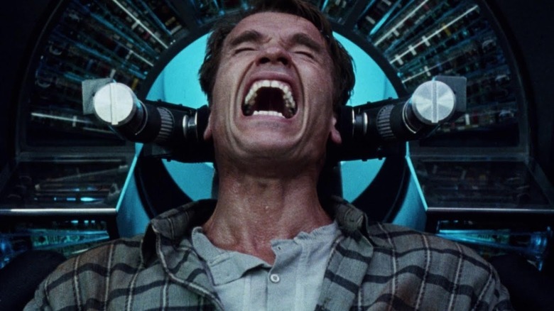 Schwarzenegger screaming in Total Recall