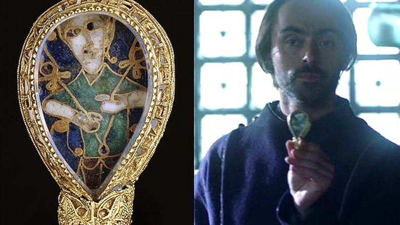 Side by side of Alfred's Jewel and David Dawson