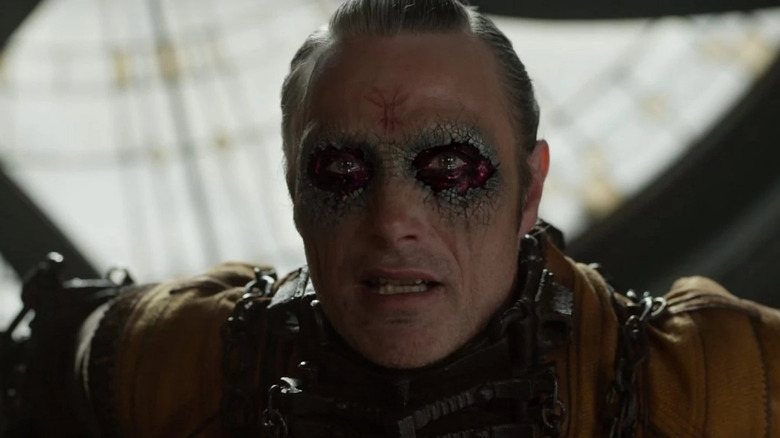 Kaecilius in chains