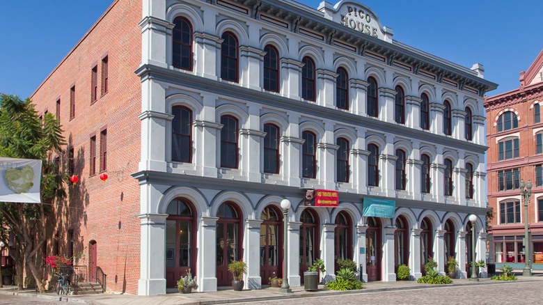 Front of the Pico House