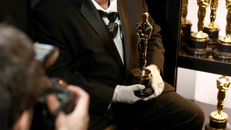 an Oscar statuette is photographed