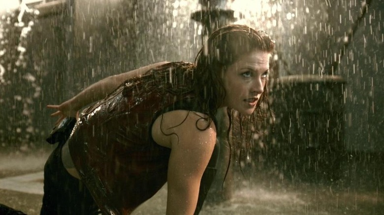 Resident Evil Milla Jovovich in the rain