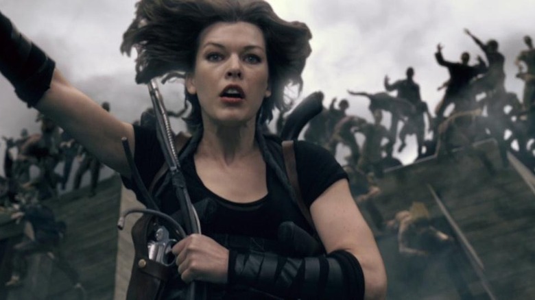 Resident Evil Milla Jovovich making a fateful leap