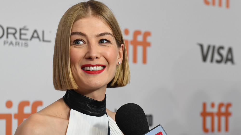 Rosamund Pike being interviewed