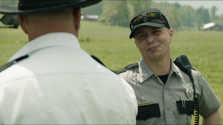 Sam Rockwell as Officer Dixon