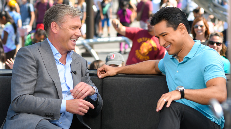 Chris Hansen talking with Mario Lopez