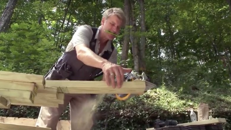 Pete Nelson in Treehouse Masters