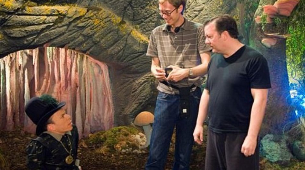 Warwick Davis, Stephen Merchant, and Ricky Gervais in Extras