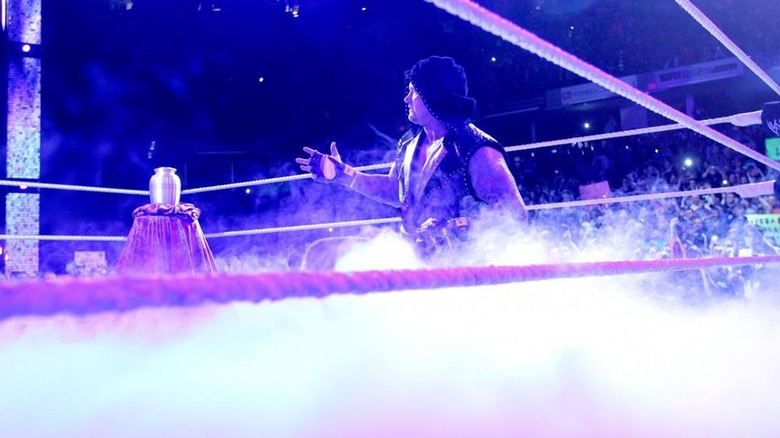 The Undertaker pays tribute to Paul Bearer