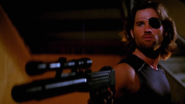 Snake Plissken pointing his gun