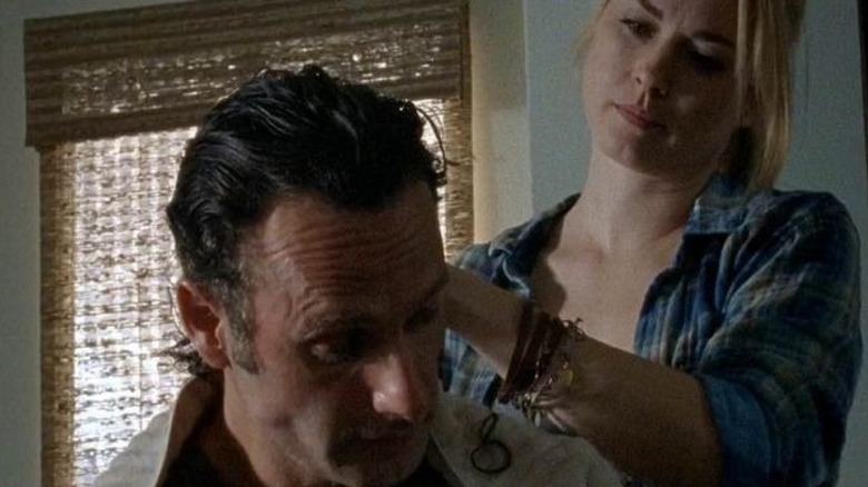 Jessie cuts Rick's hair Walking Dead