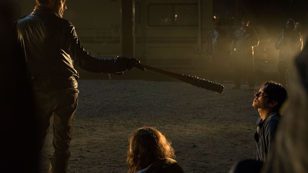 Negan threatens Glenn with Lucille