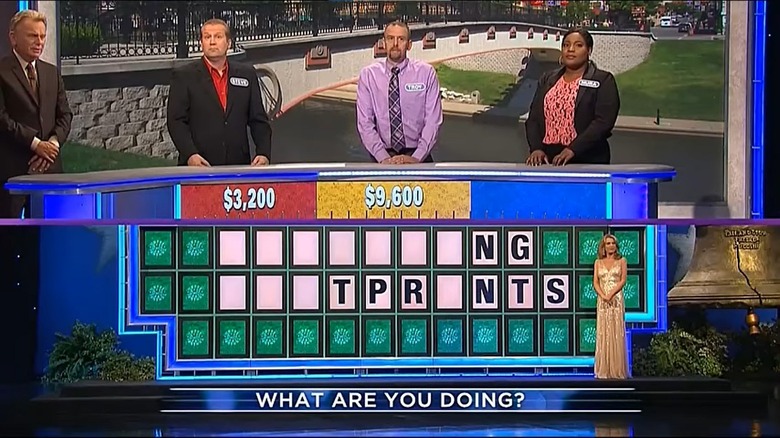 Contestant Nura playing Wheel of Fortune