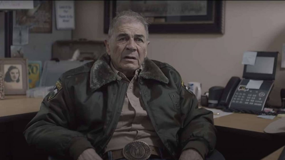 Robert Forster plays Sheriff Hadley in The Wolf of Snow Hollow