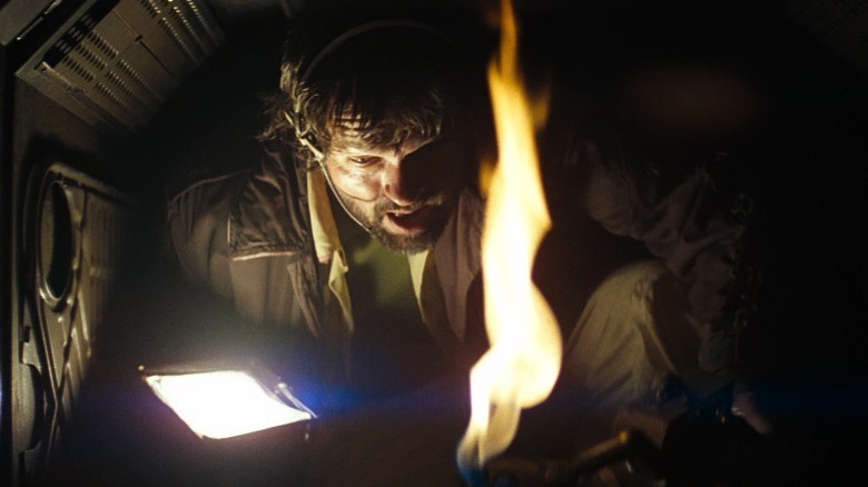 Tom Skerritt in ducts with flamethrower