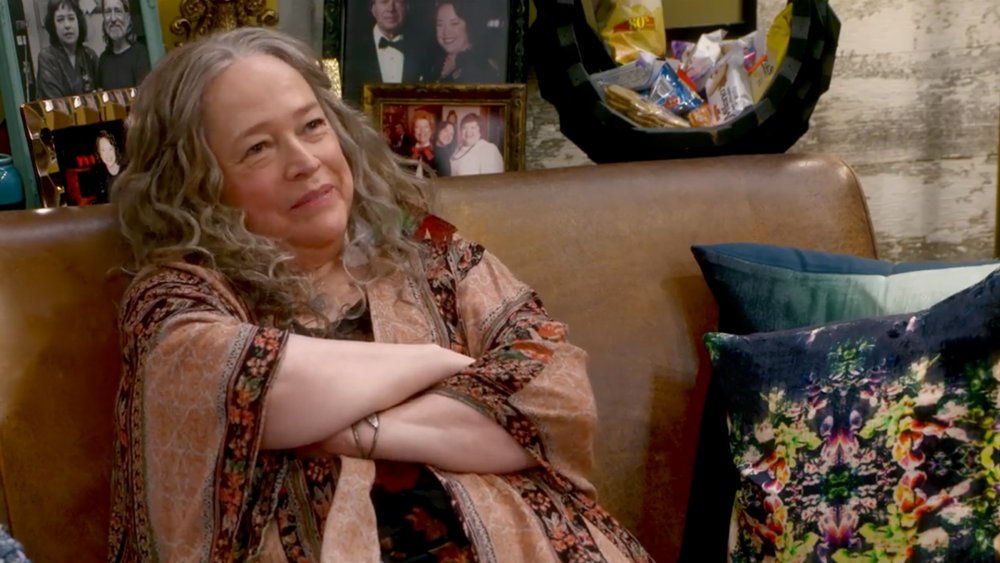 Kathy Bates in Disjointed