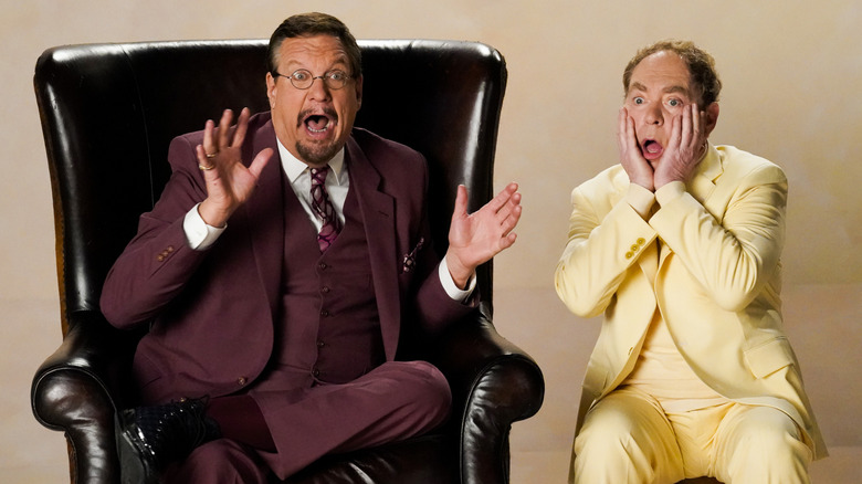 Penn & Teller as a zit and pus