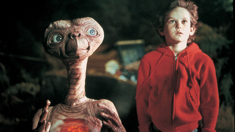 E.T. gives Elliot a sideways glance