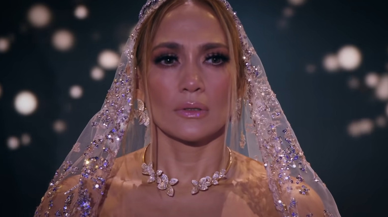 Jennifer Lopez wearing sparkling veil
