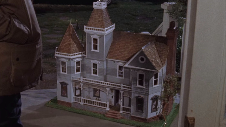 Lorelai's dollhouse 