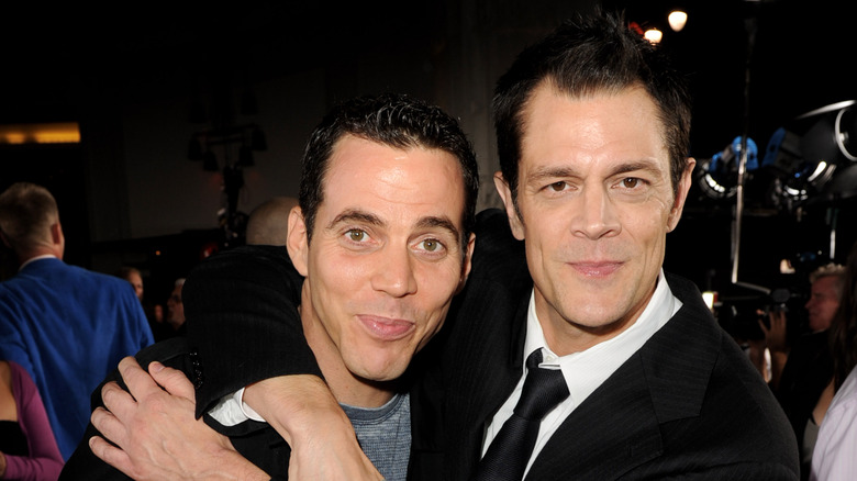 Steve-O and Johnny Knoxville posing