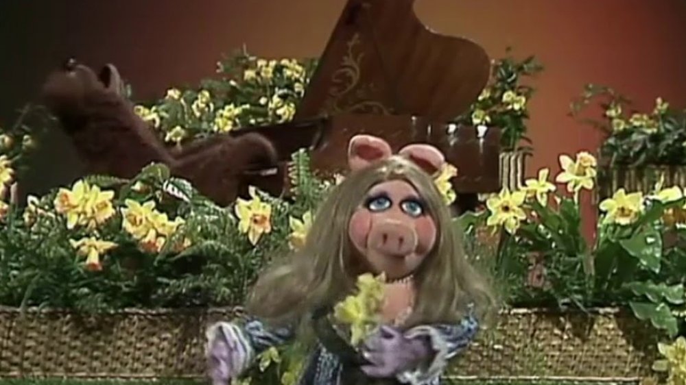 Rowlf the Dog, Miss Piggy - The Muppet Show