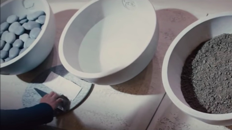 The bowls and knife used in the Choosing Ceremony