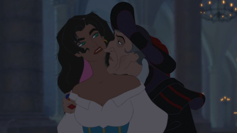 Frollo leering