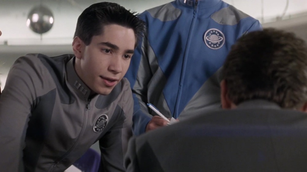 Brandon (Justin Long) tries to converse with Jason at the convention.