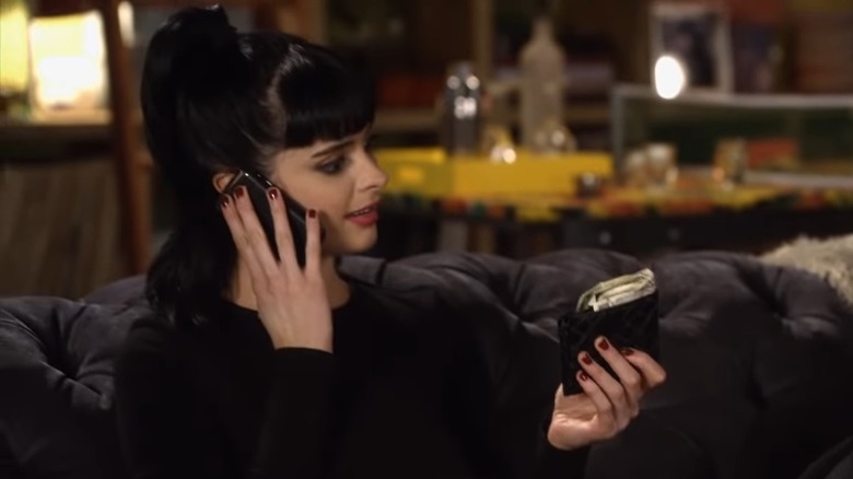 Krysten Ritter Don't Trust the B in Apartment 23