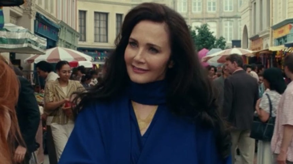 Lynda Carter as Asteria