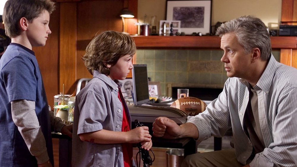 Josh Hutcherson, Jonah Bobo, and Tim Robbins in Zathura