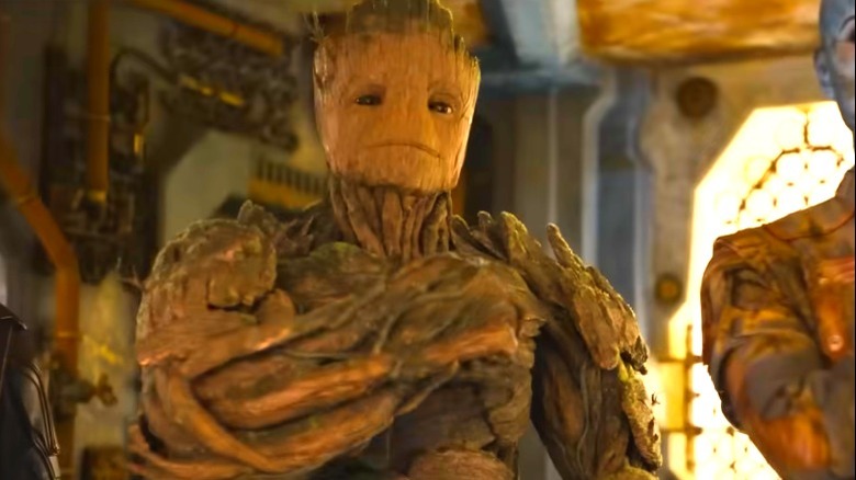 Groot holds his fist 